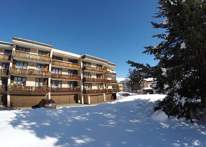 Apartment Alberti 5 *